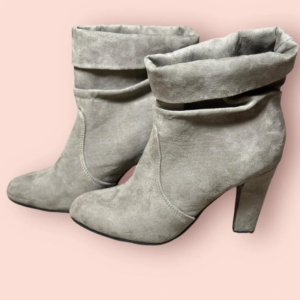 Express Taupe Faux Suede Heeled Booties Womens 7 Fold Over Ankle Boots